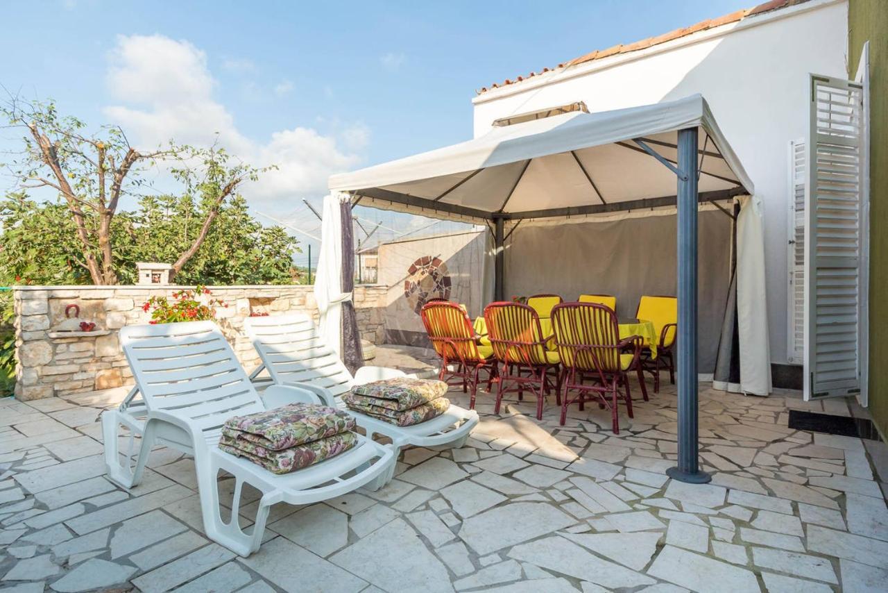 Kuca Za Odmor Lucy Apartment Pula Exterior photo