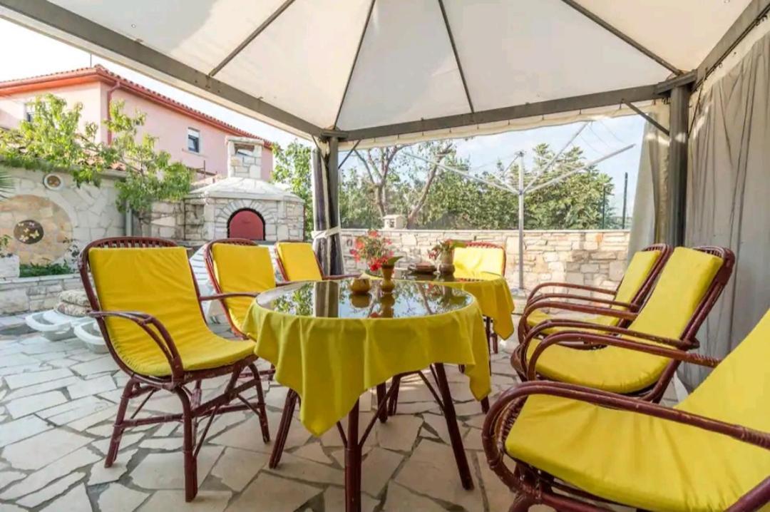Kuca Za Odmor Lucy Apartment Pula Exterior photo
